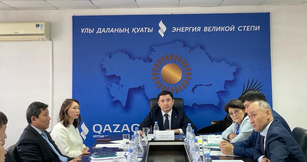 Вы сейчас просматриваете Встреча руководителя аппарата QazaqGaz с представителями производственных коллективов прошла в Шымкенте